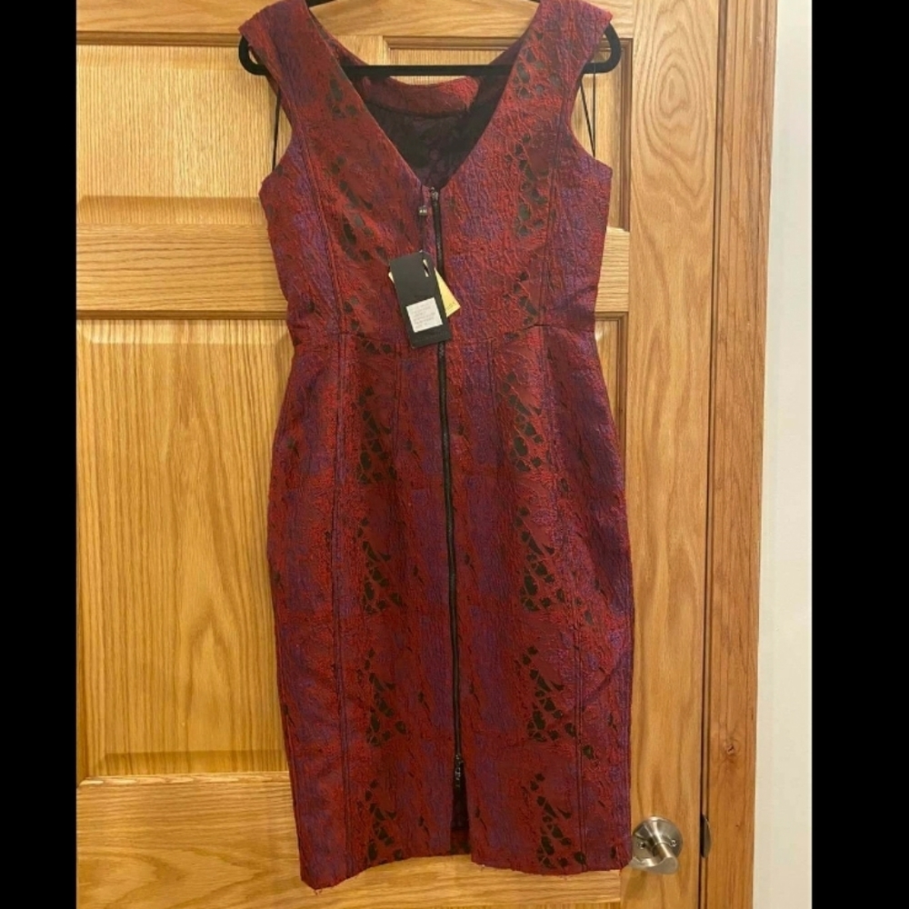 Alberto Makali Wine Dress - Picture 6 of 15